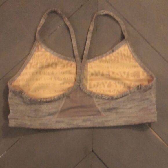 Size 8 Grey + White Lululemon Sport Bra - Picture 2 of 2